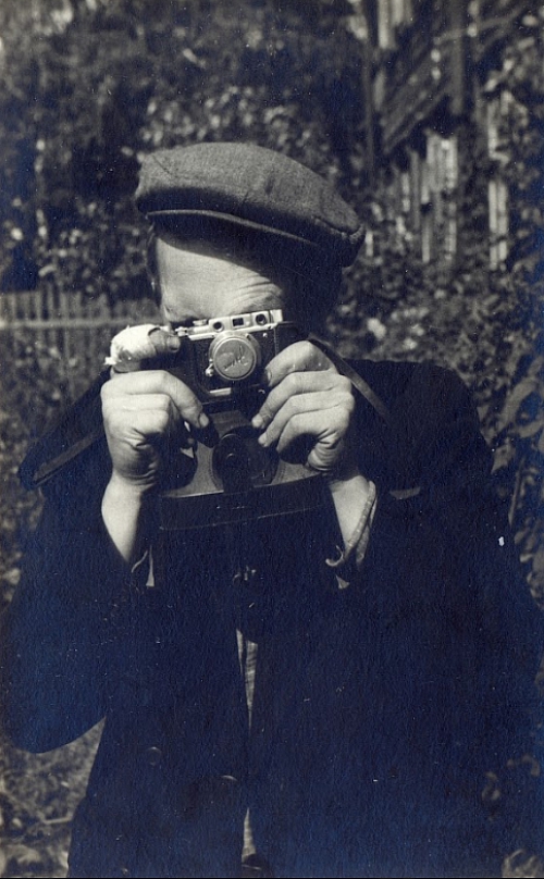 Андрей Михайлович с фотоаппаратом